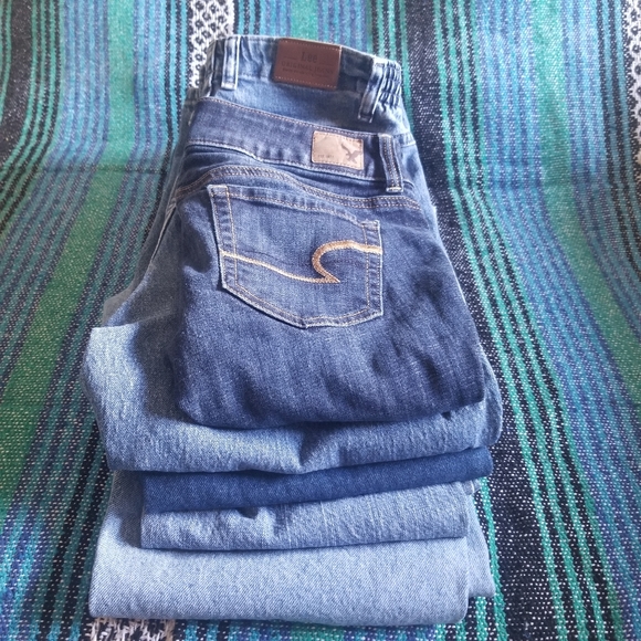 Meet your Posher, Jasmine🦊🌻🍄🥧🍁🍂🐿🦔🦝📚🕯☕🥾👩🏽🌾 - Picture 14 of 16